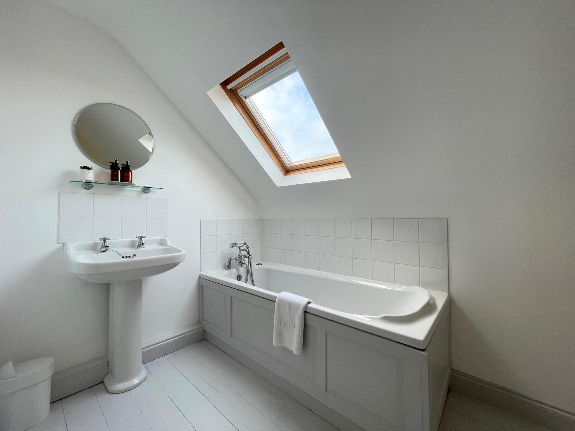 Spacious Home Sleeps 6 Short Walk To Port Isaac Village & Stunning Views Esterno foto